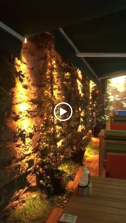 Raven Cafe Kuzguncuk