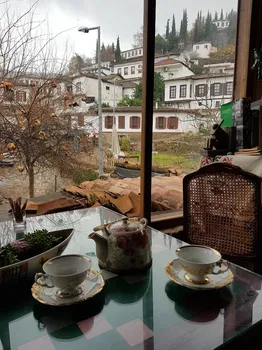 Nikbin Yamaç resimleri