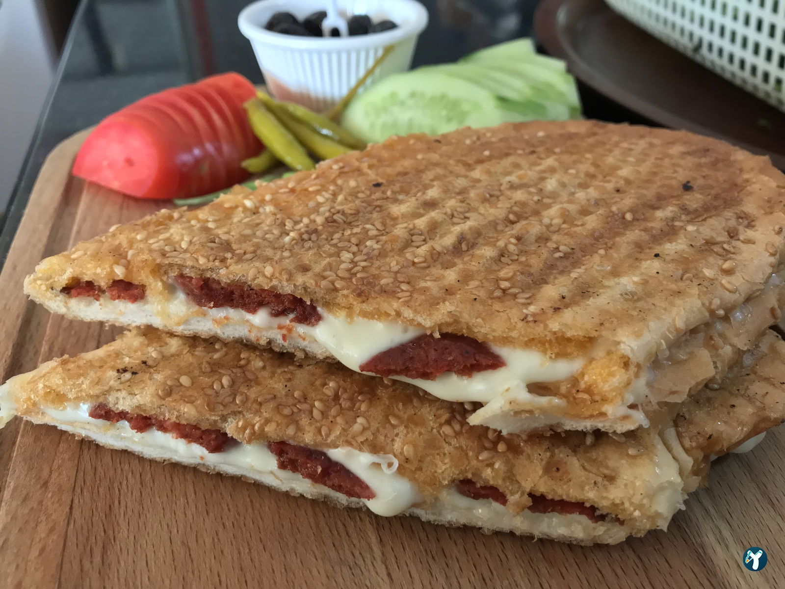 Cafe Ki̇vi̇