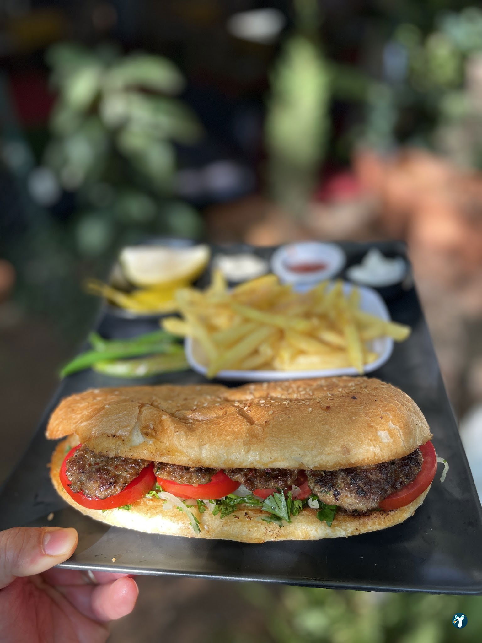 Cafe Ki̇vi̇