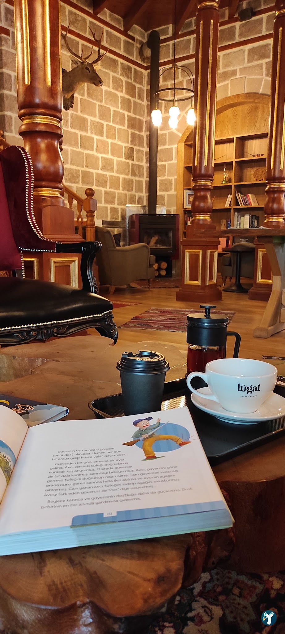 Lugat Kitap Kahve