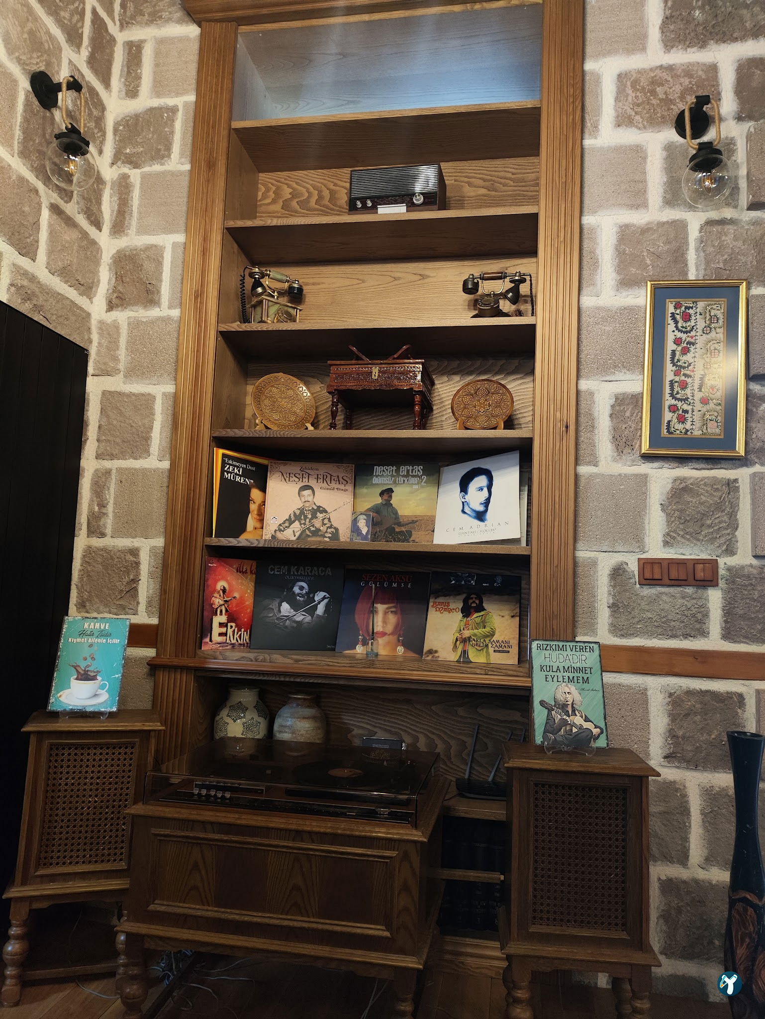 Lugat Kitap Kahve