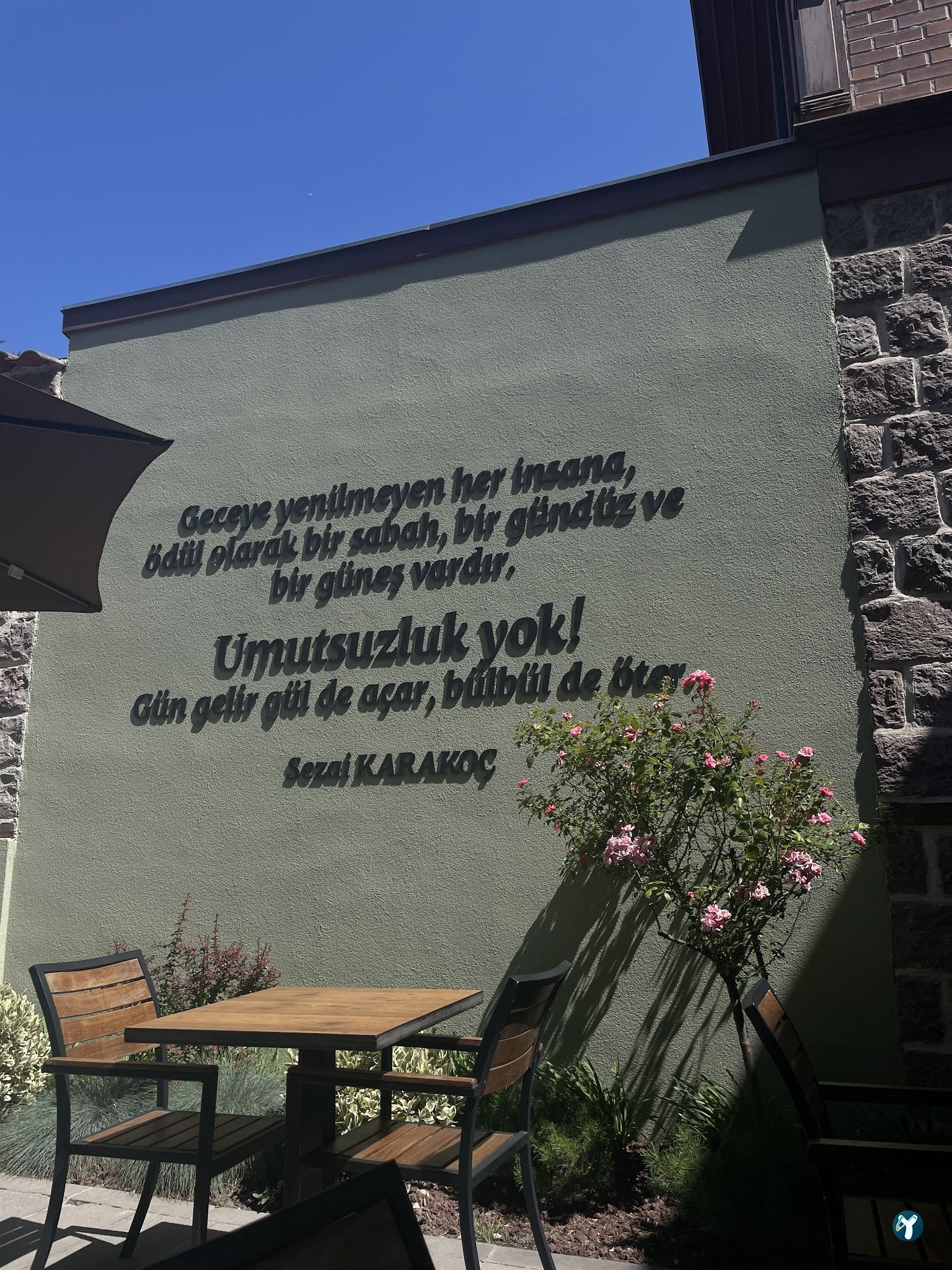 Lugat Kitap Kahve