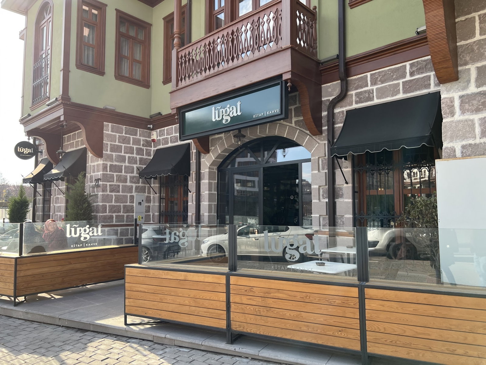 Lugat Kitap Kahve