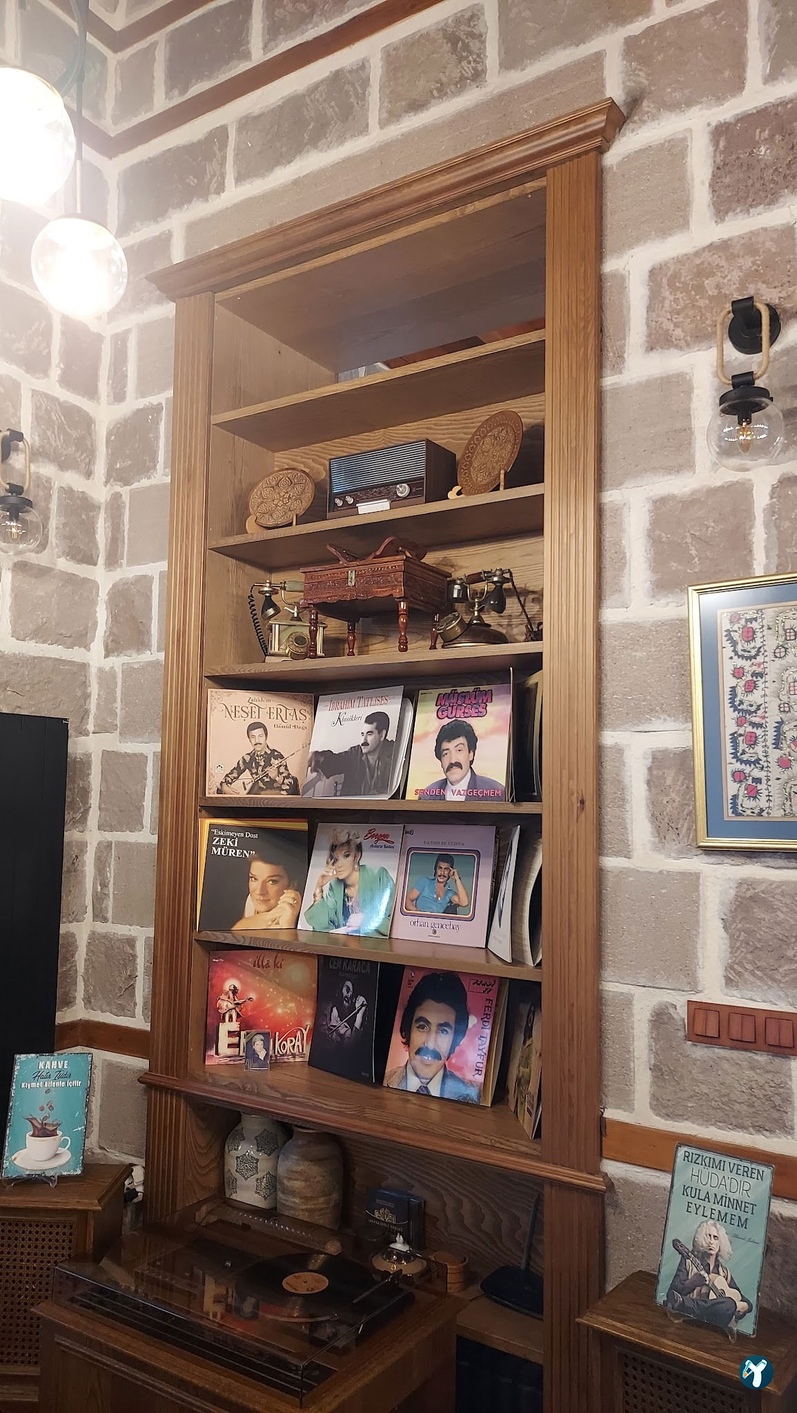 Lugat Kitap Kahve