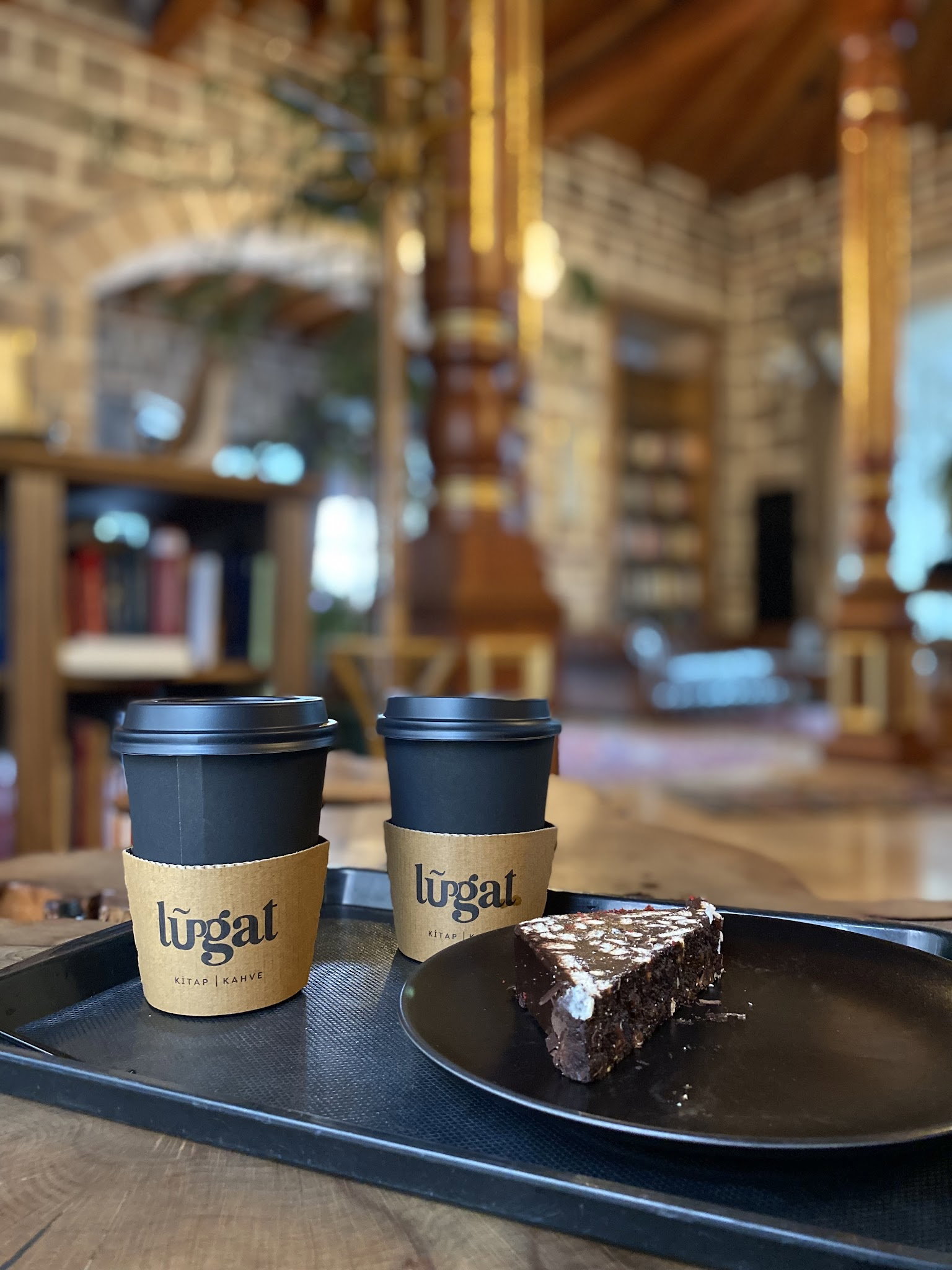Lugat Kitap Kahve