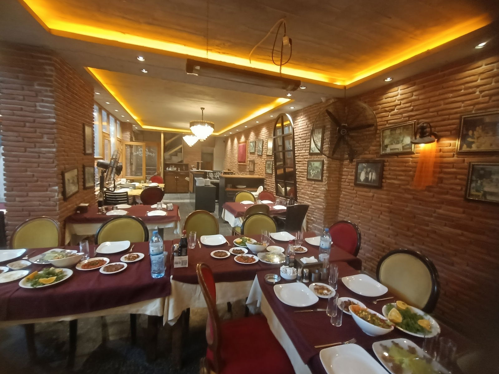 Kazancılar Restoran Büyüksaat