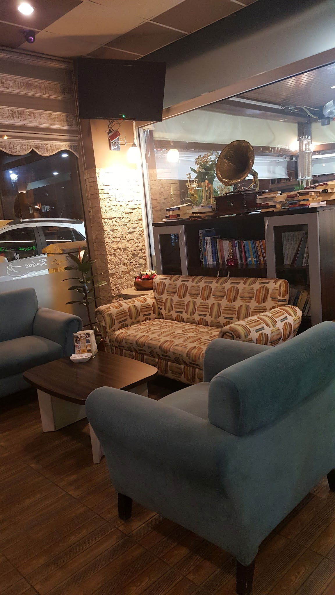 Bi Keyf-I Kahve Cafe Aydın Girne Kahvaltı Noktası