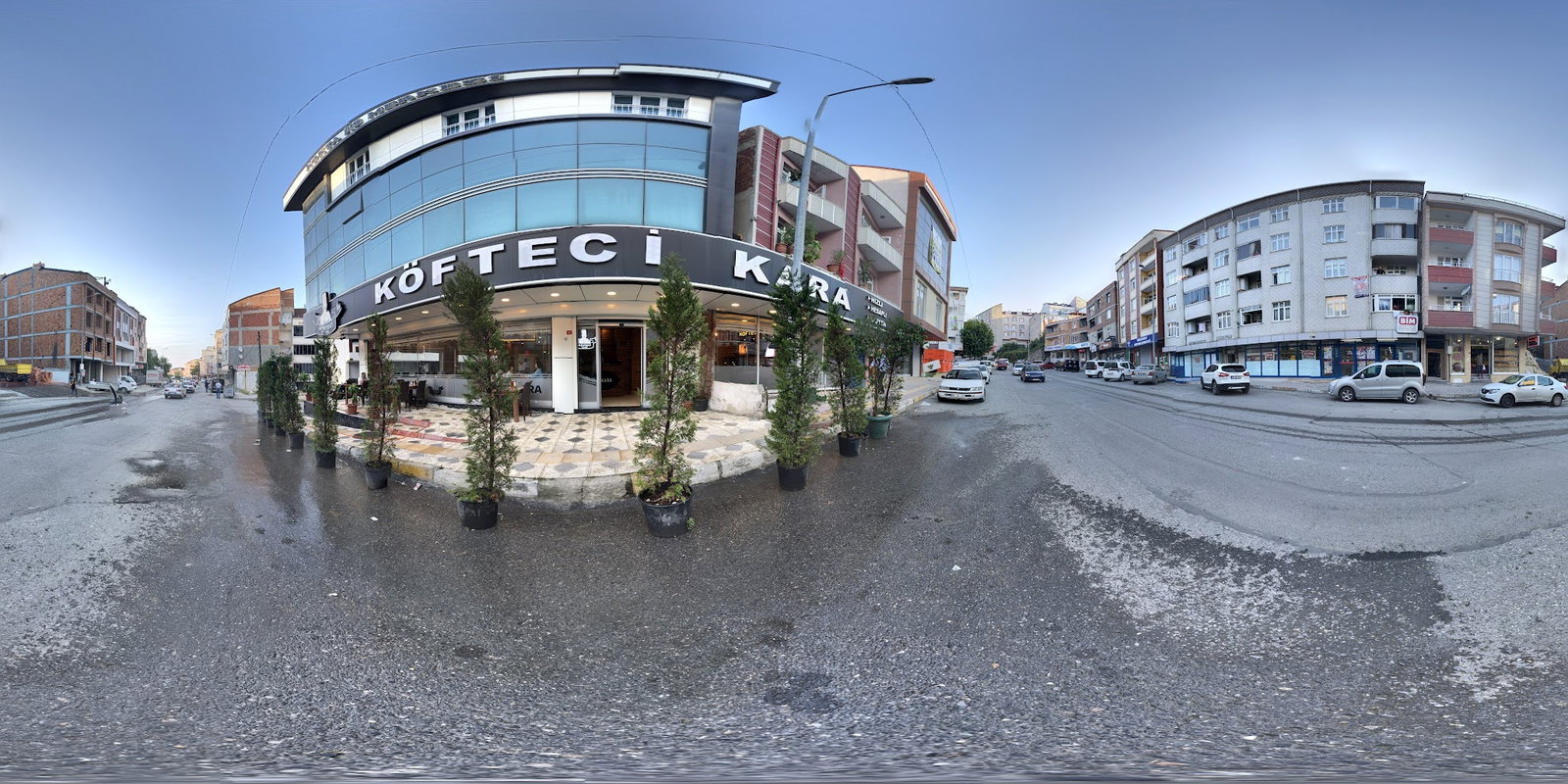 Köfteci Kara Arnavutköy Şubesi