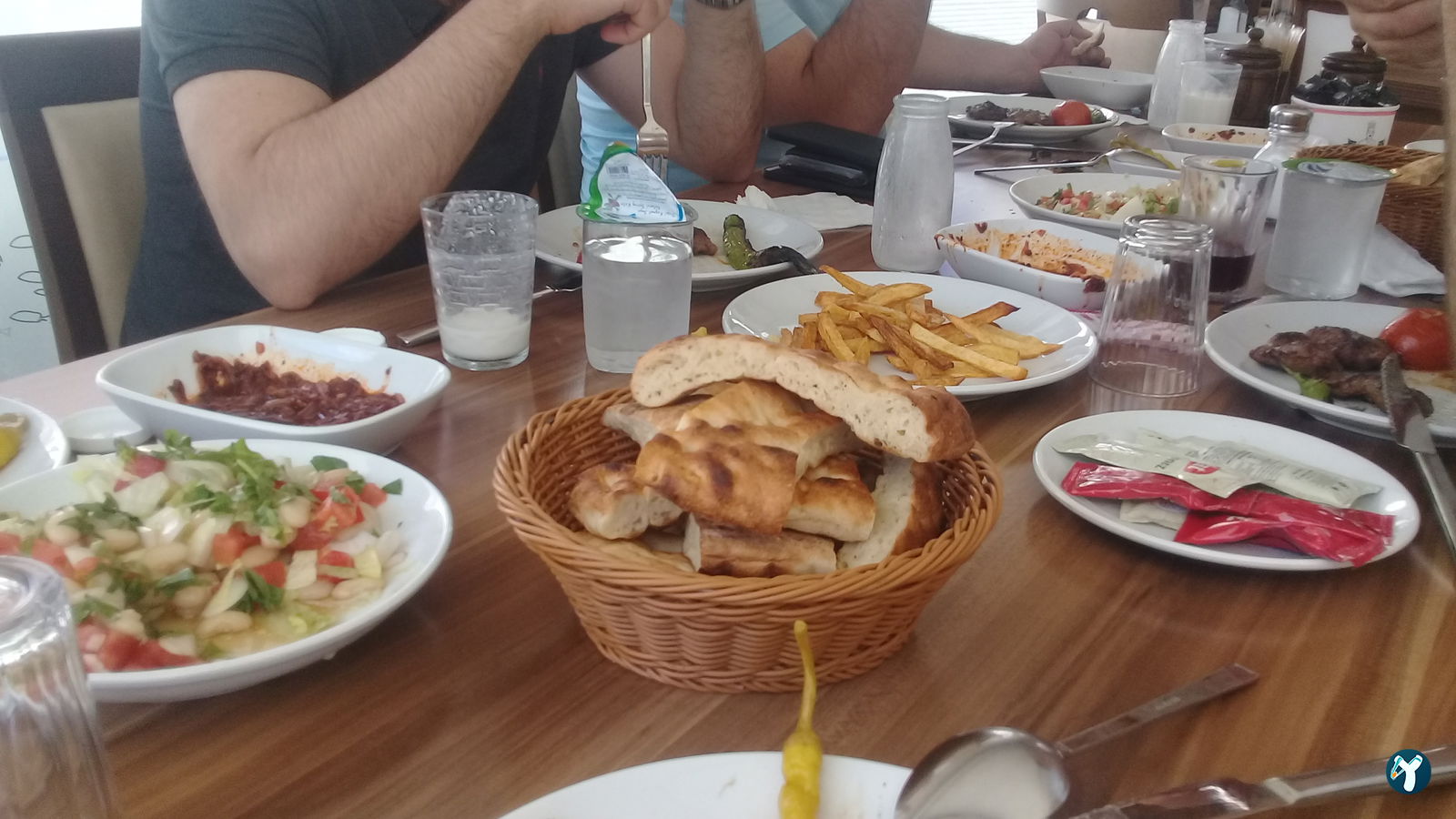 Köfteci Kara Arnavutköy Şubesi
