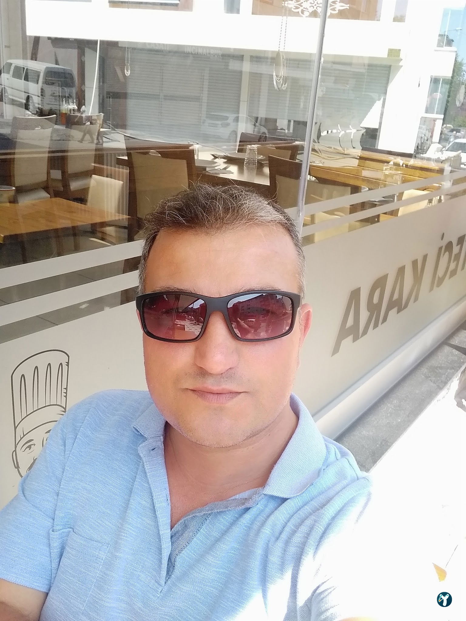 Köfteci Kara Arnavutköy Şubesi