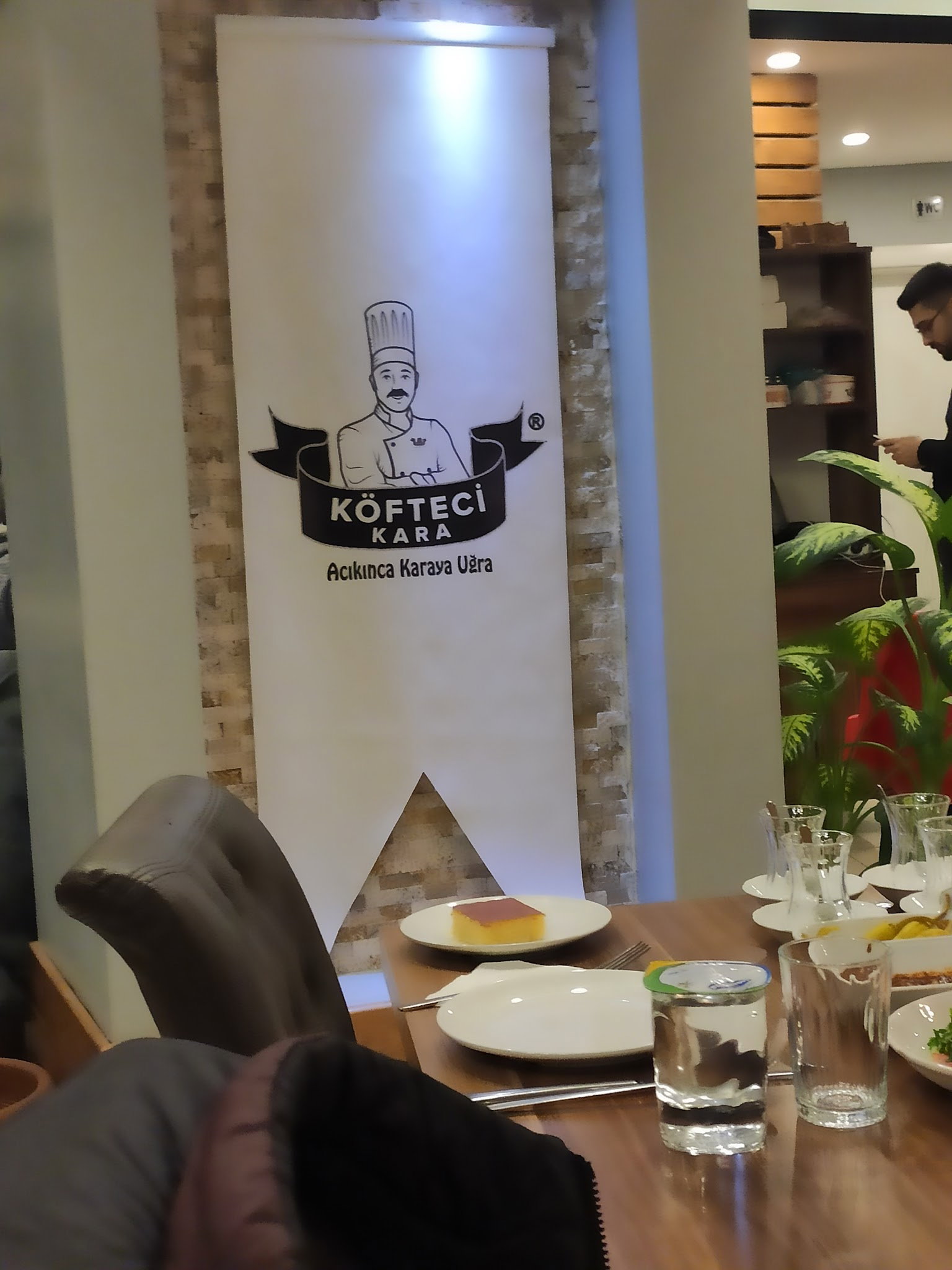 Köfteci Kara Arnavutköy Şubesi
