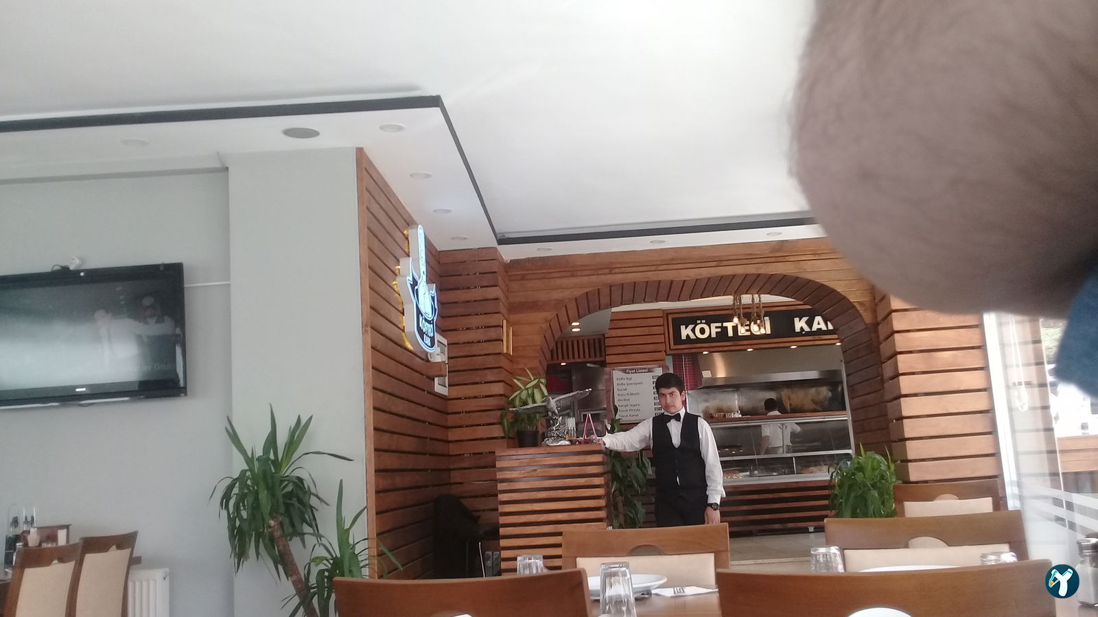 Köfteci Kara Arnavutköy Şubesi