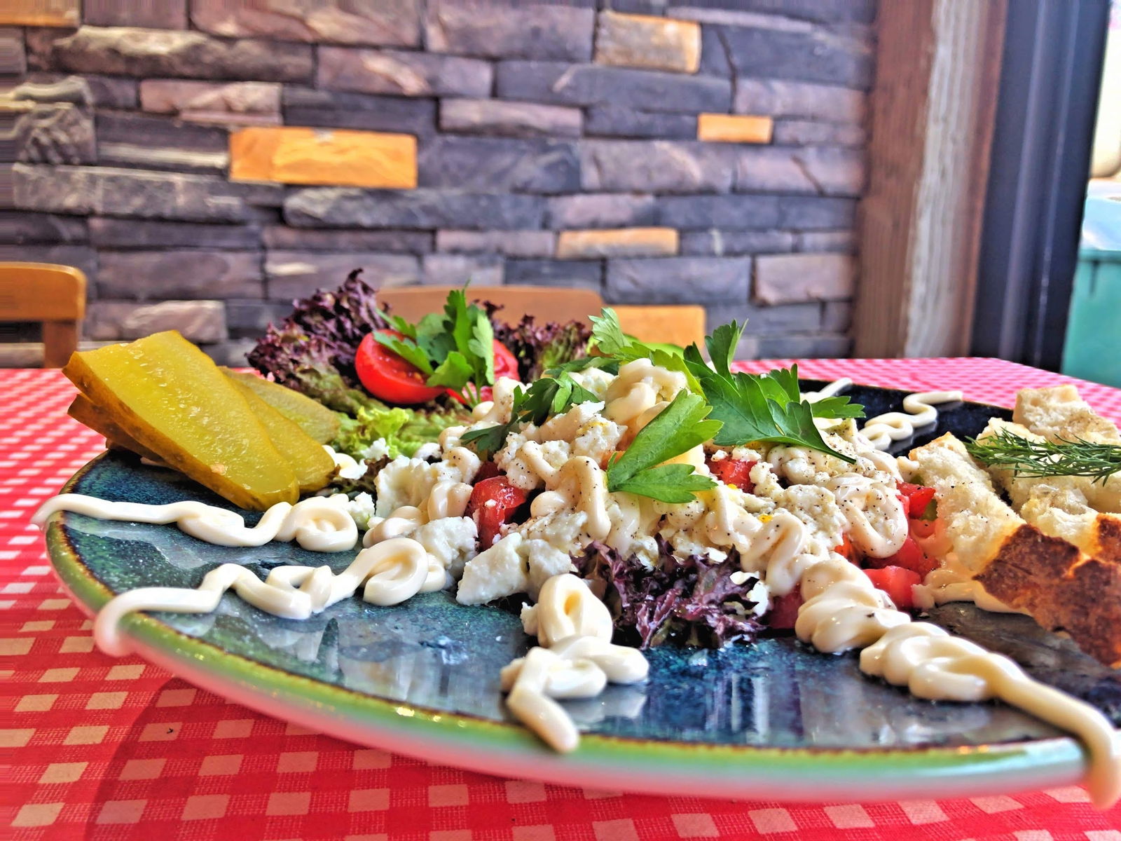 Dolphin Drinking Cafe