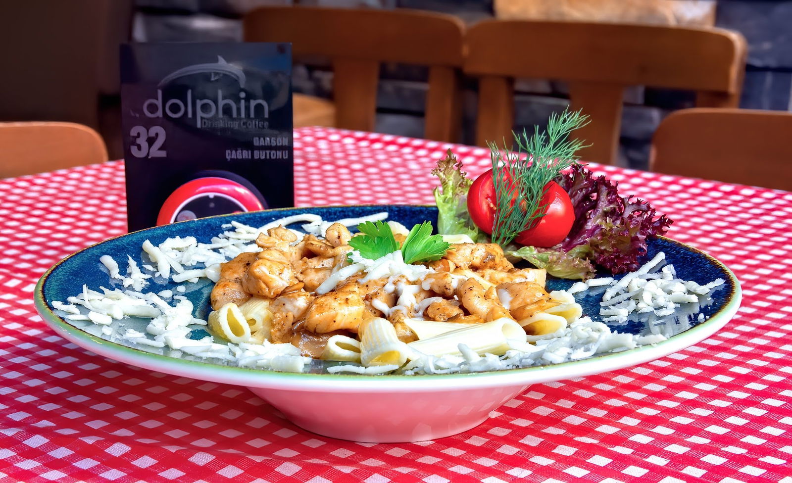 Dolphin Drinking Cafe