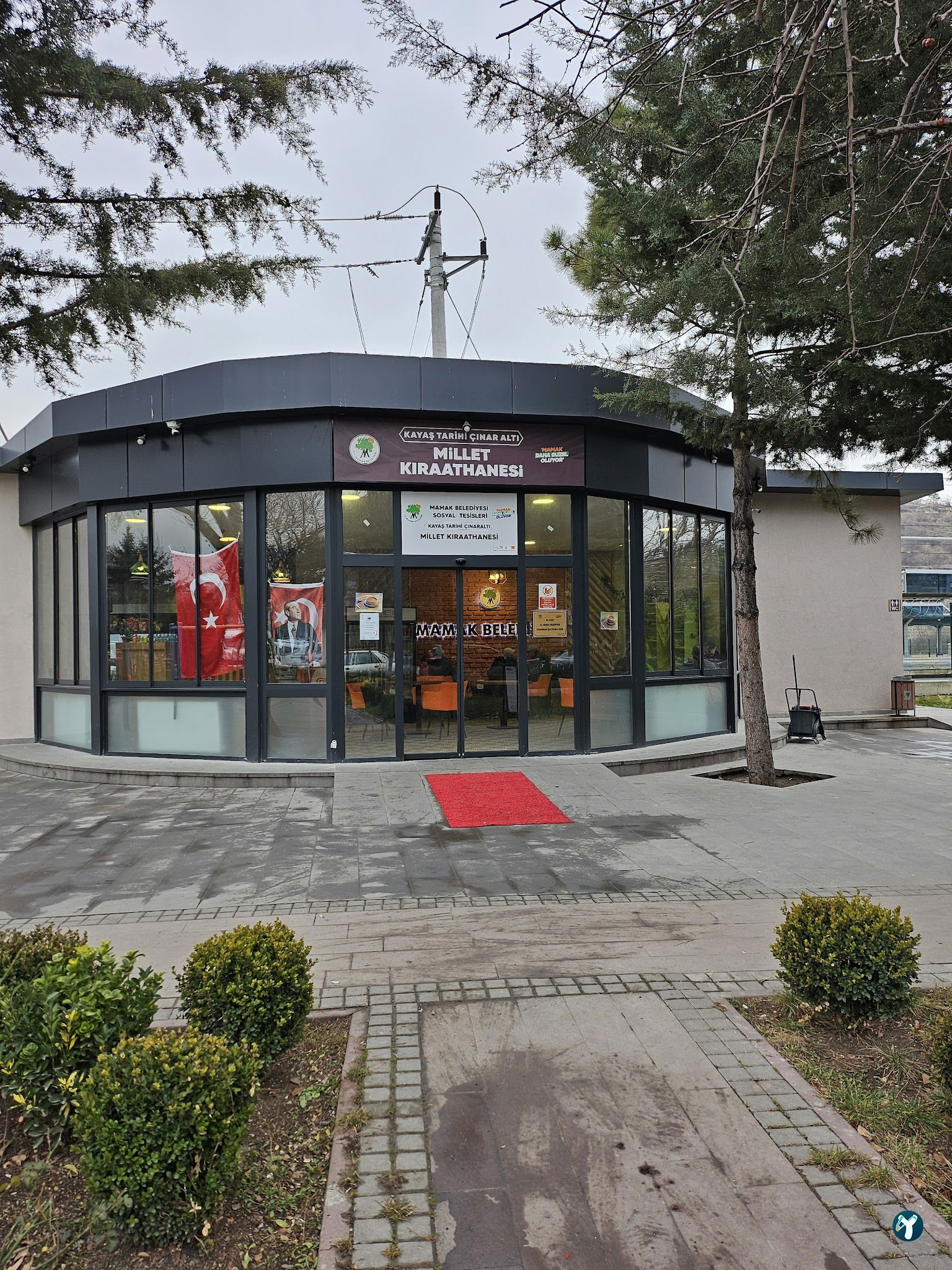 Kayaş Tarihi Çınaraltı Millet Kıraathanesi