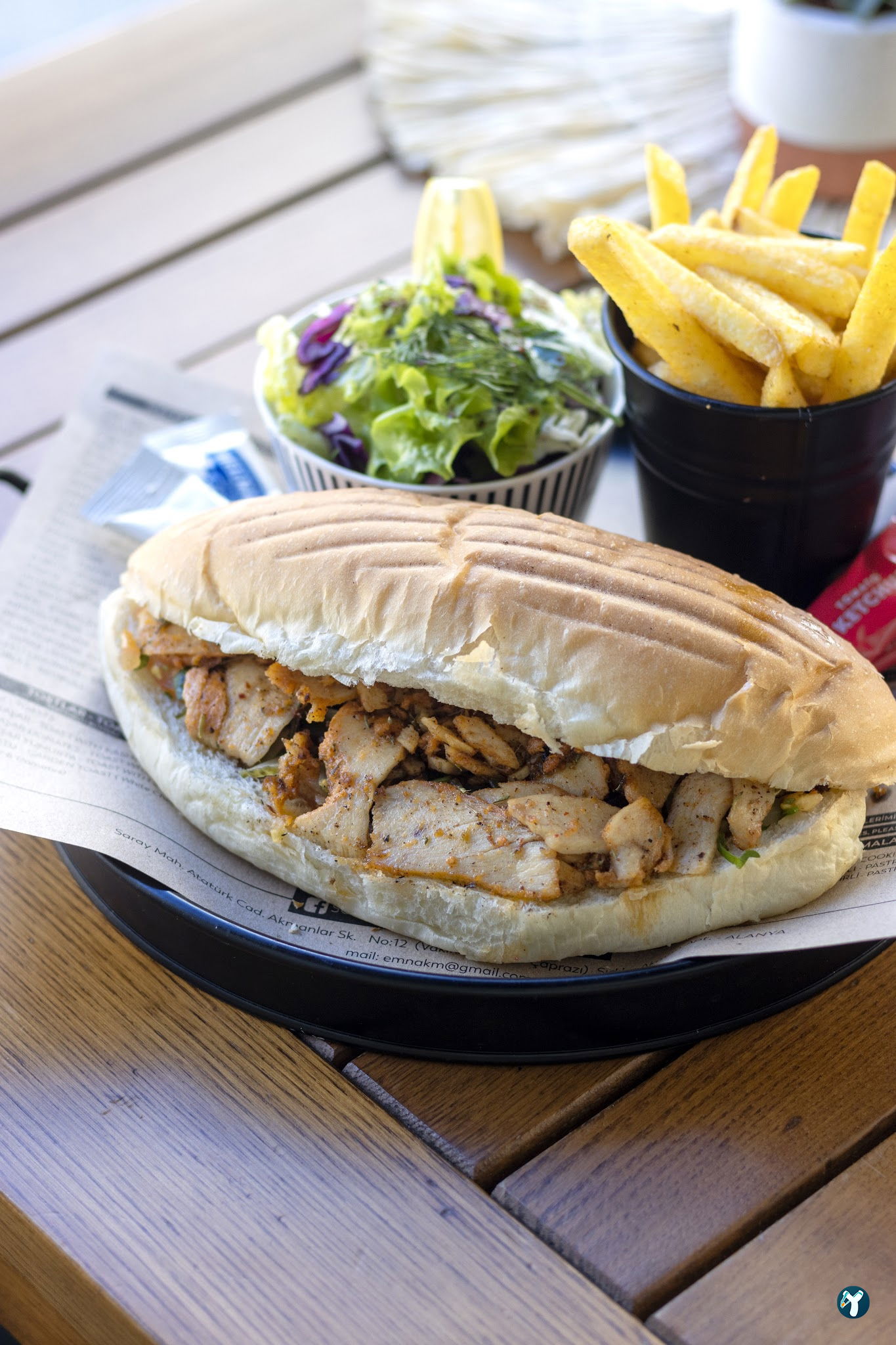 Sofa Nargile Cafe