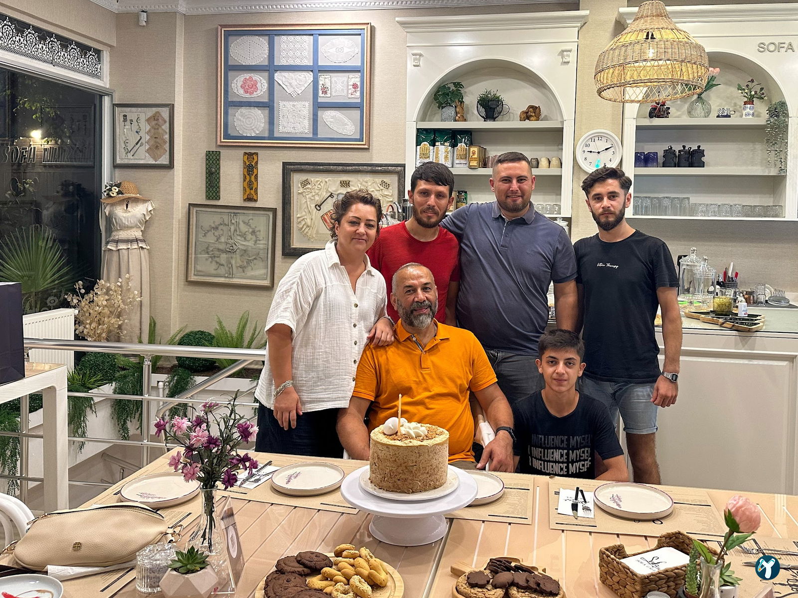 Sofa Nargile Cafe