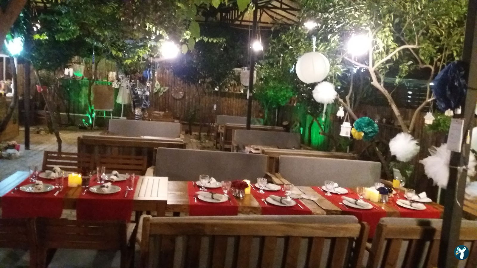 Sofa Nargile Cafe