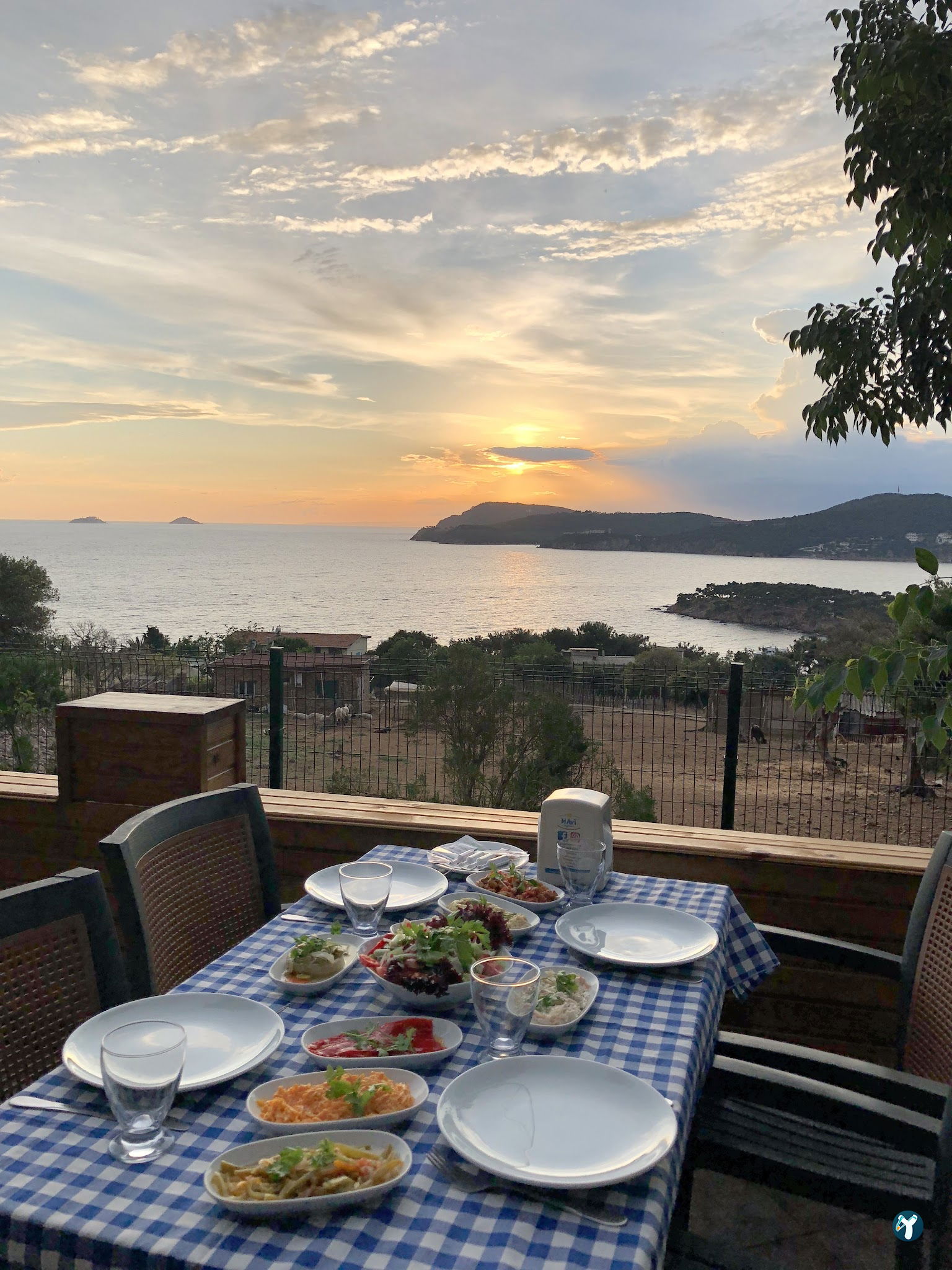 Club Mavi Restaurant