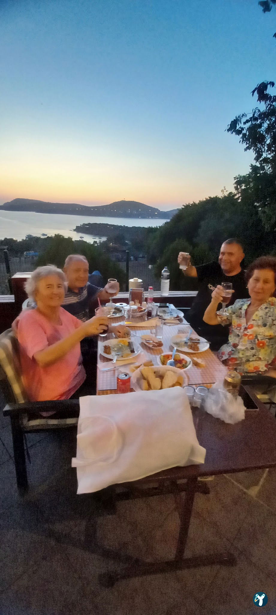 Club Mavi Restaurant