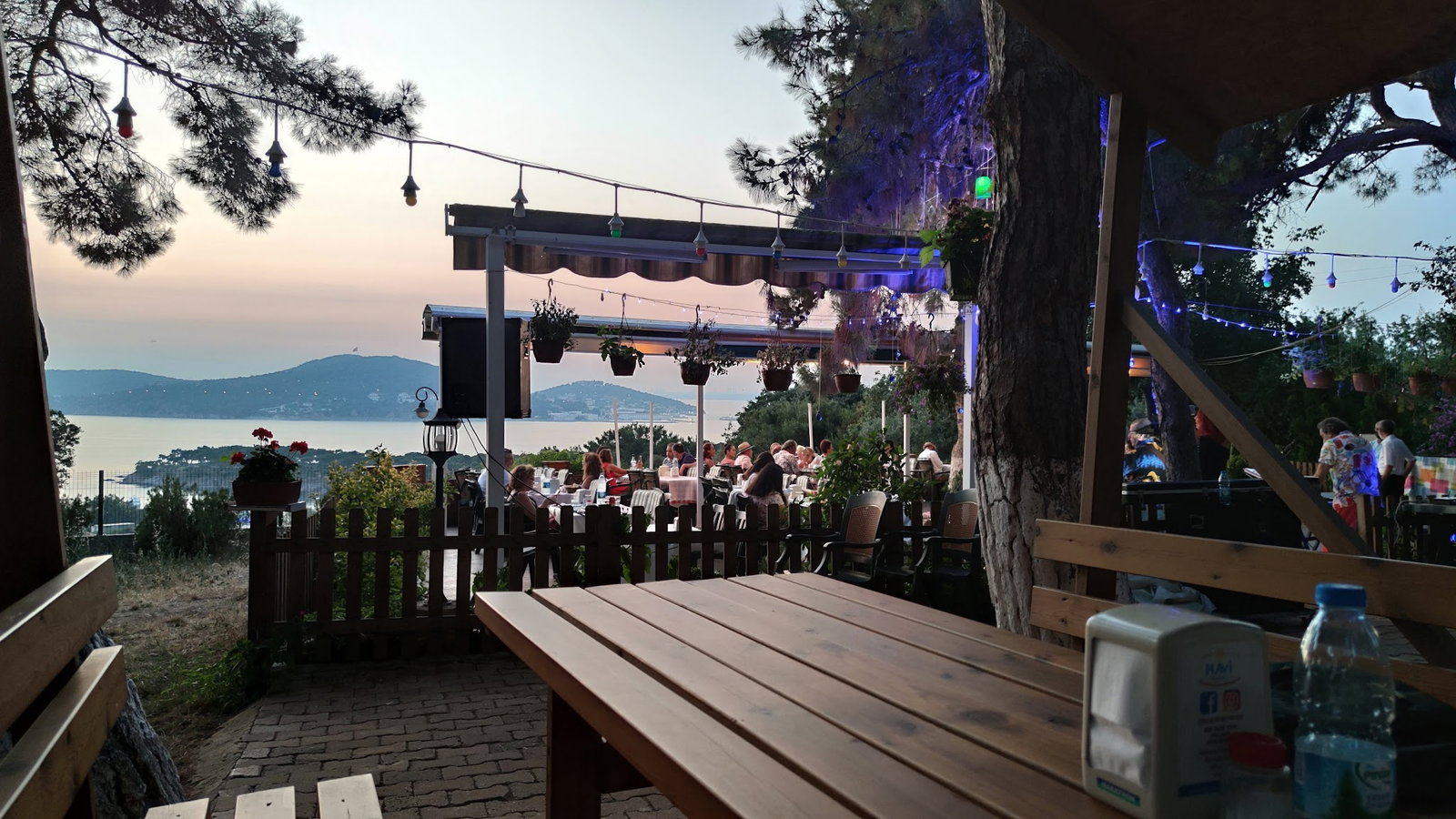 Club Mavi Restaurant