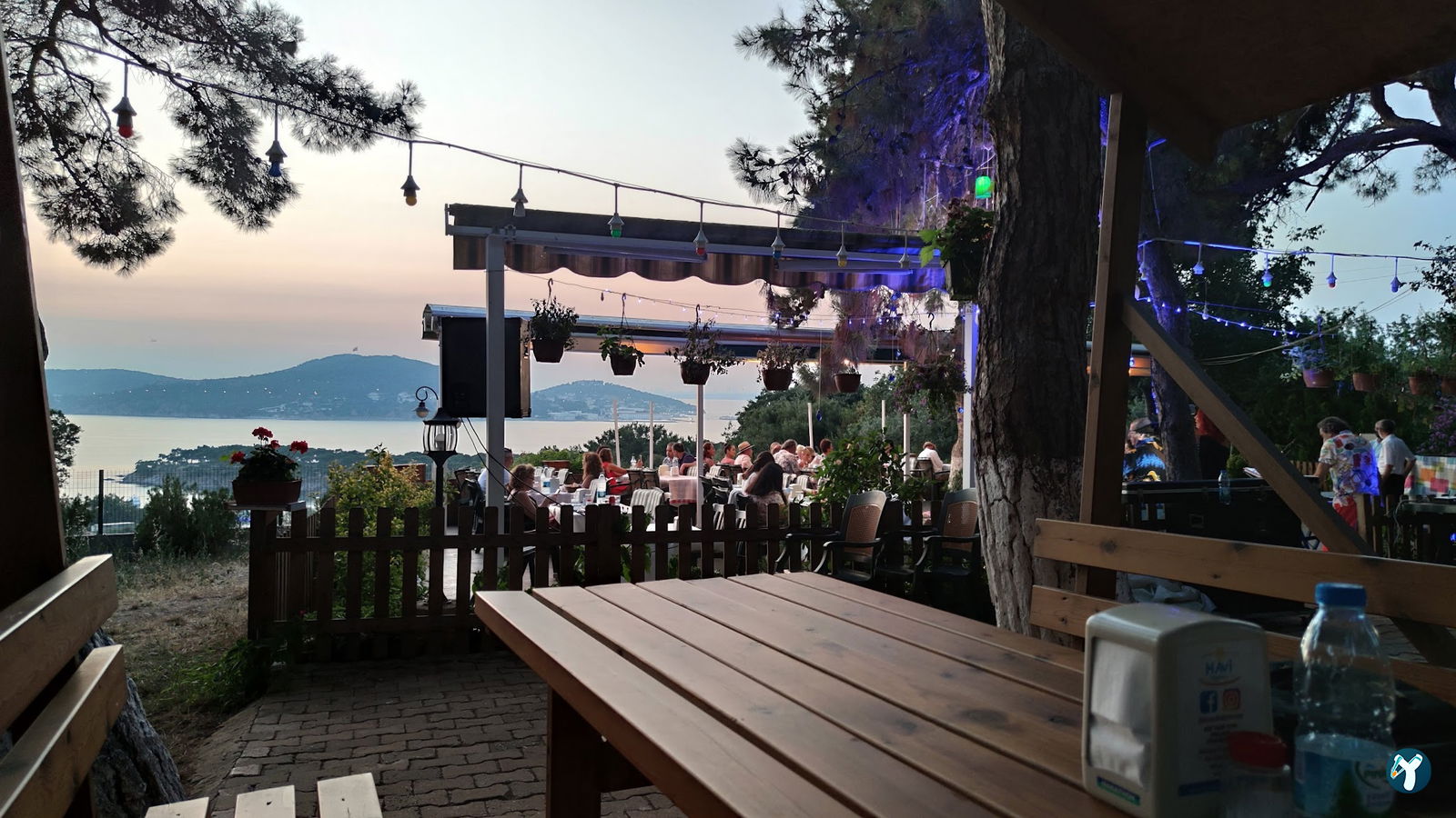 Club Mavi Restaurant