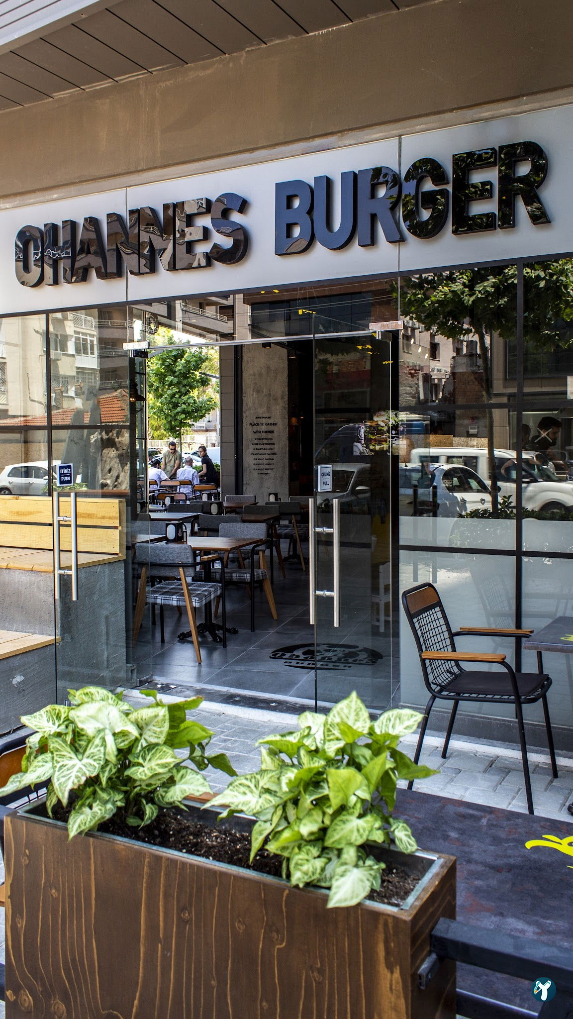 Ohannes Burger Bayraklı