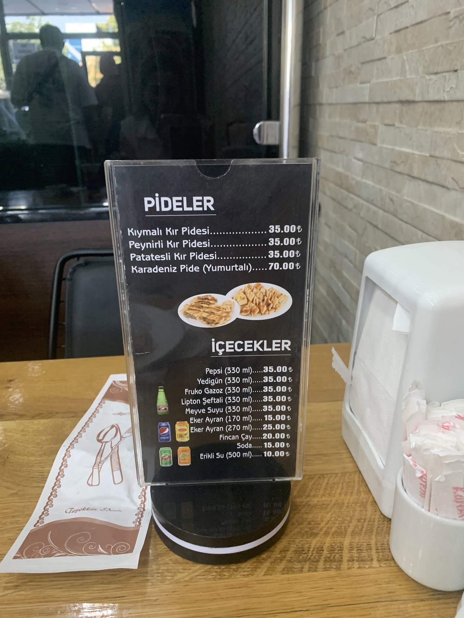 Karadeniz Kır Pidesi