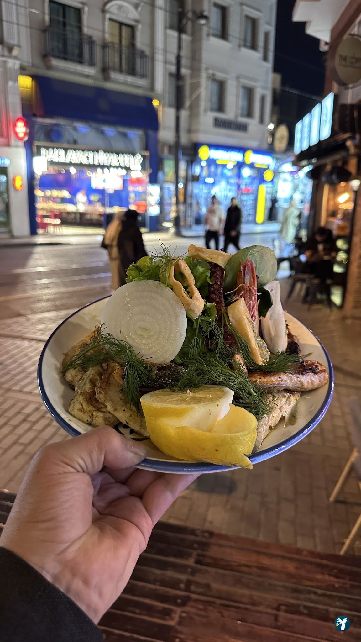 Cozy Garden Fish And Meat Restaurant