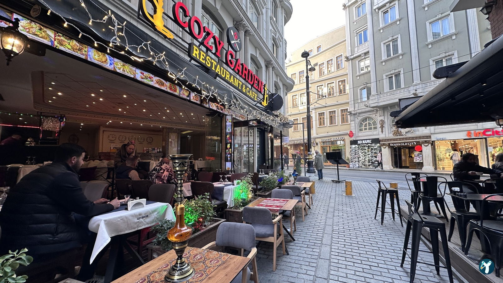 Cozy Garden Fish And Meat Restaurant