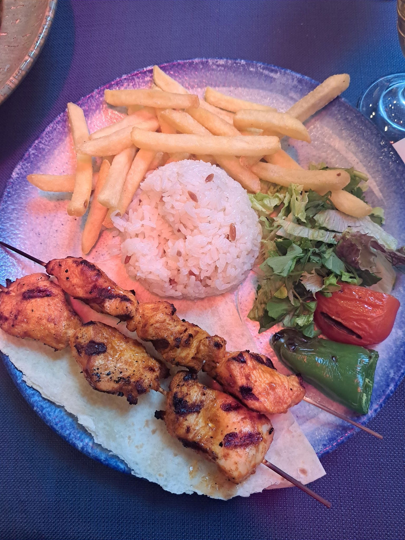 Cozy Garden Fish And Meat Restaurant