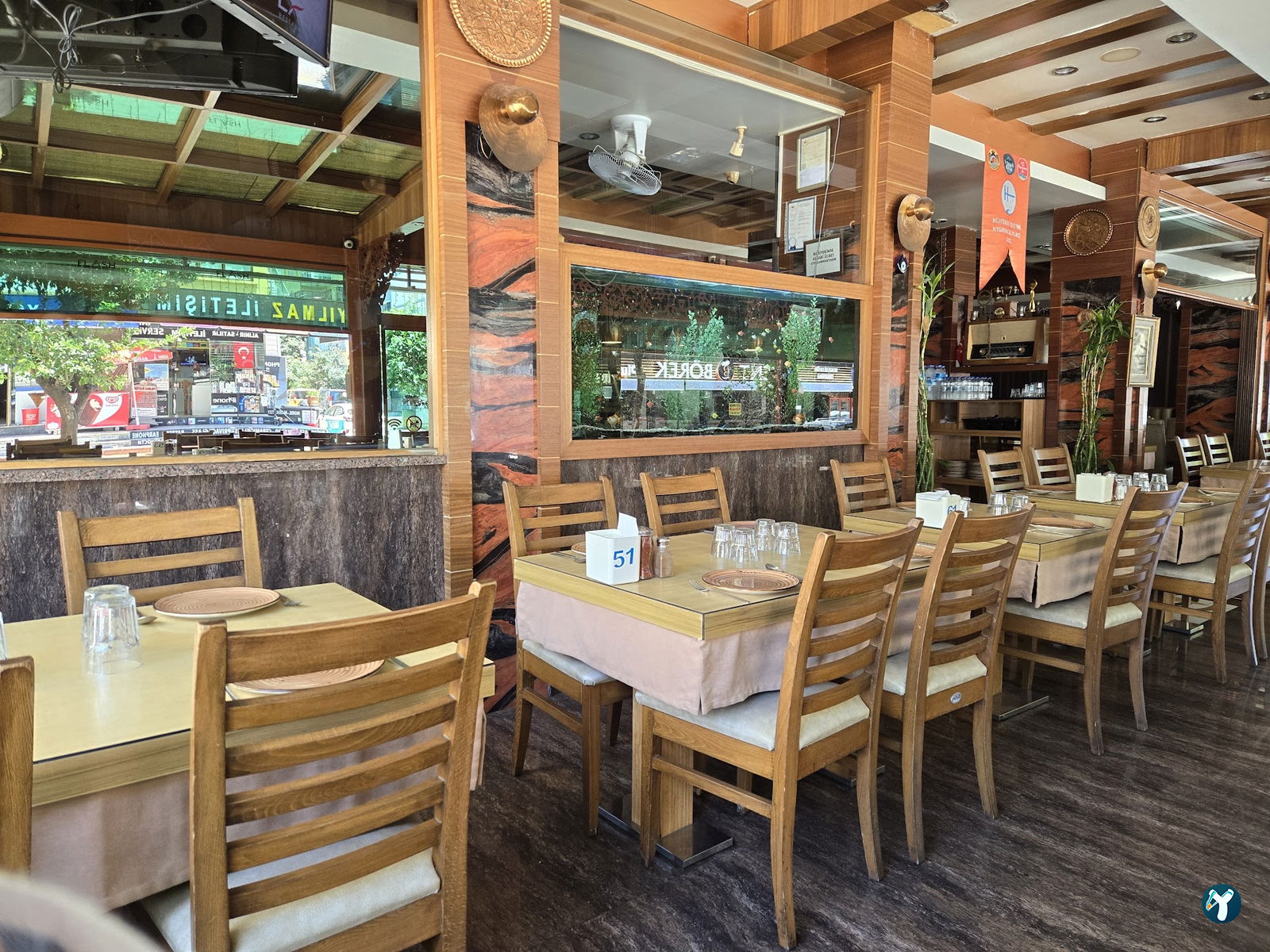 Flash Restaurant