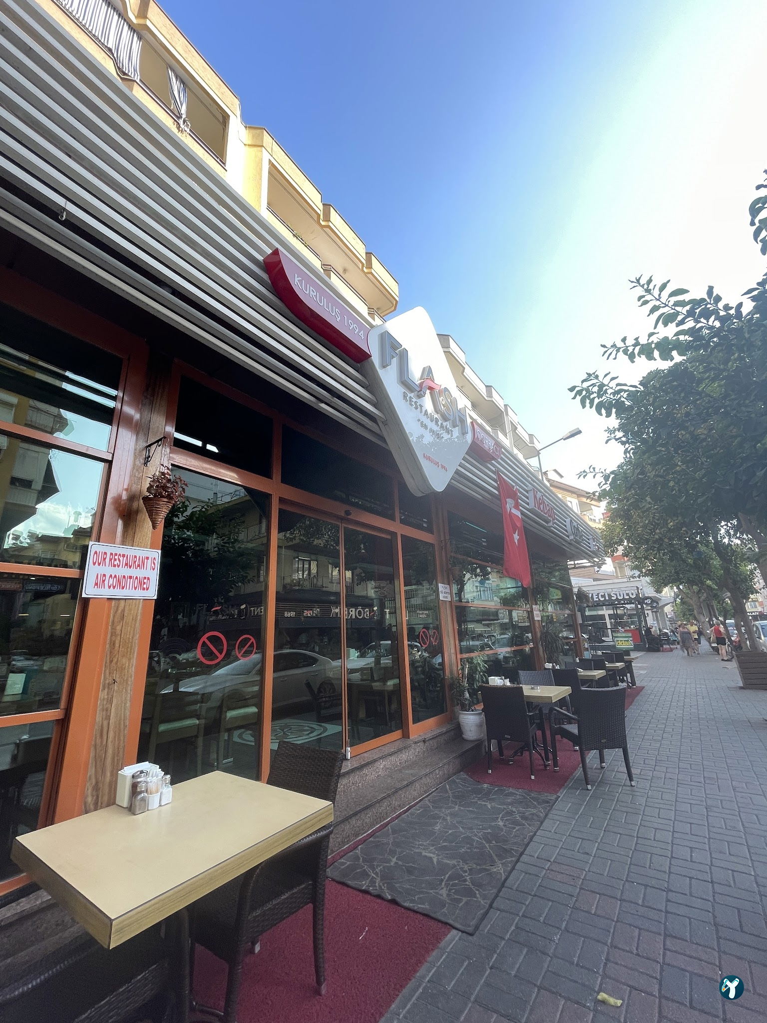 Flash Restaurant