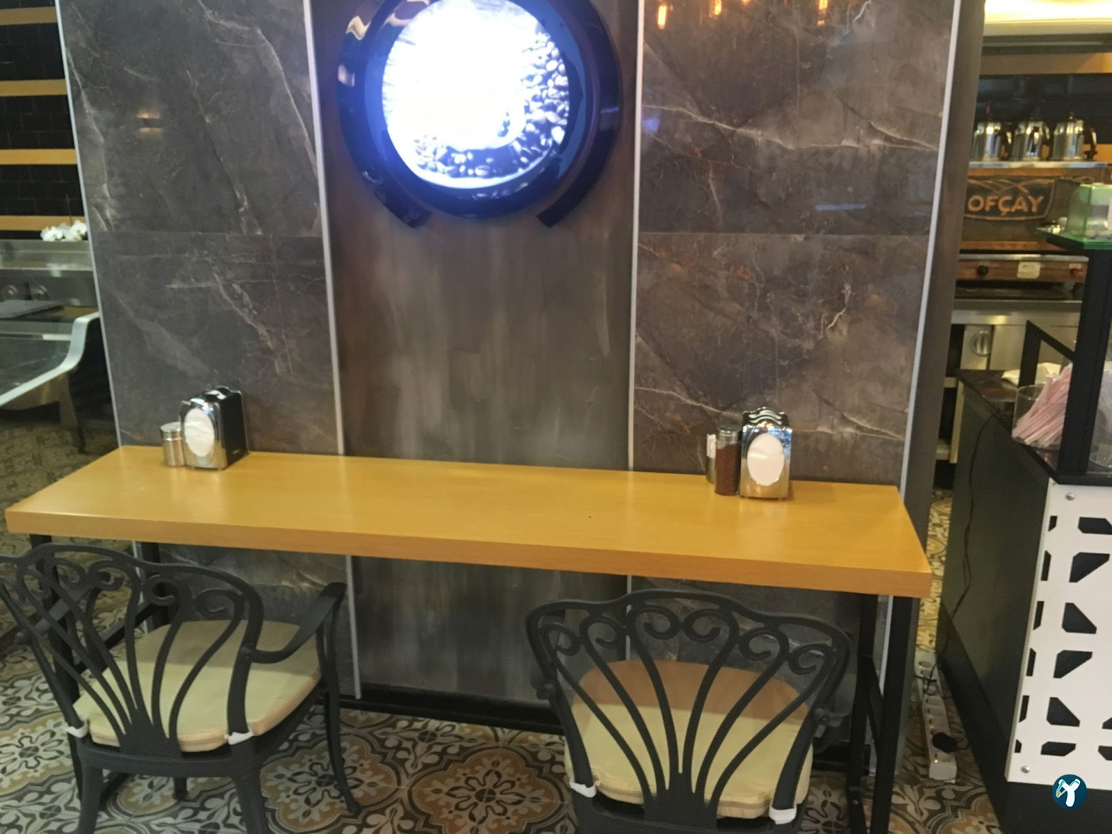 Hsb Sariyer Börekçi̇si̇ & Kahvalti