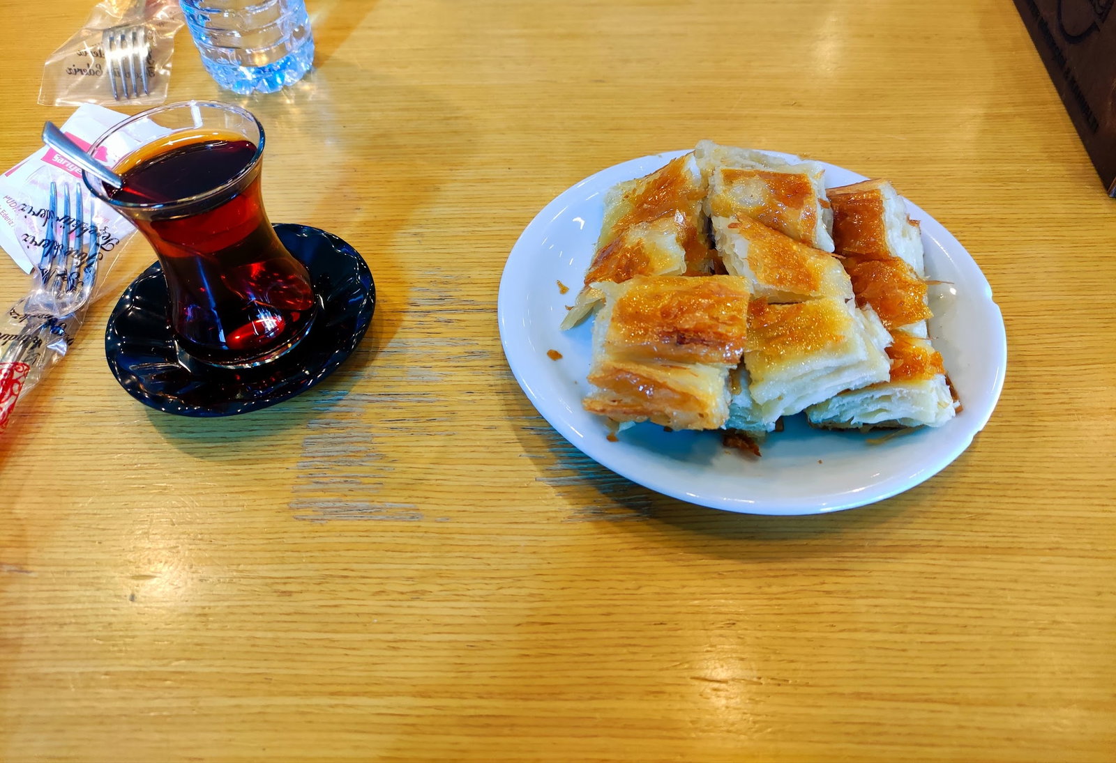 Hsb Sariyer Börekçi̇si̇ & Kahvalti