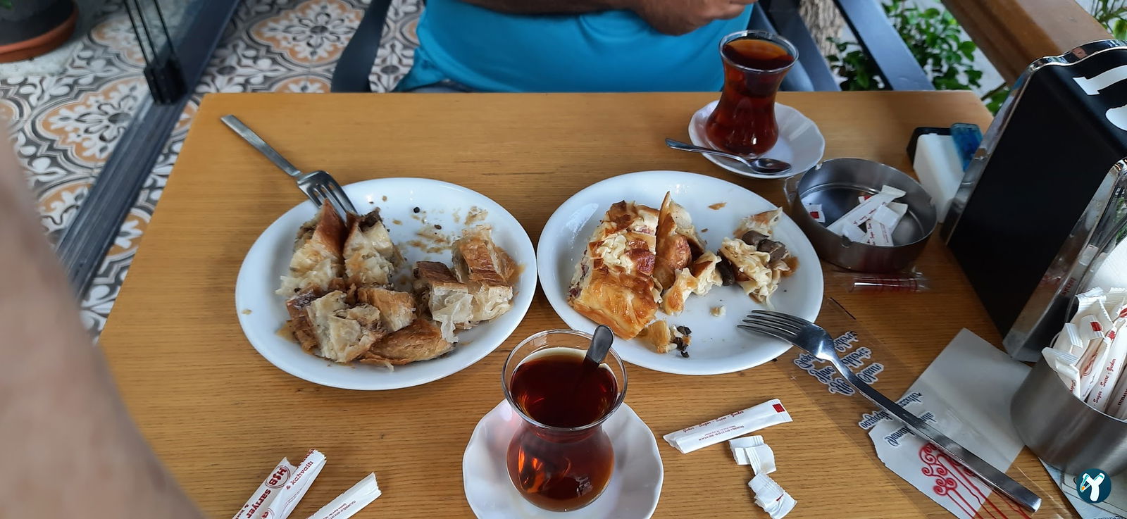 Hsb Sariyer Börekçi̇si̇ & Kahvalti