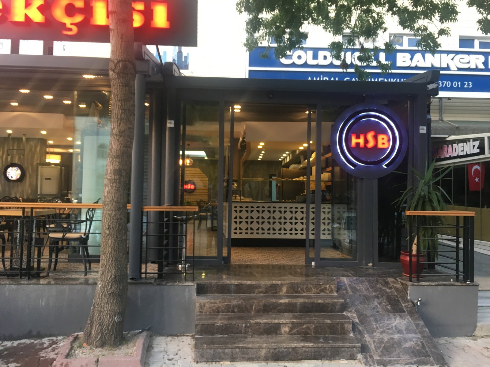 Hsb Sariyer Börekçi̇si̇ & Kahvalti