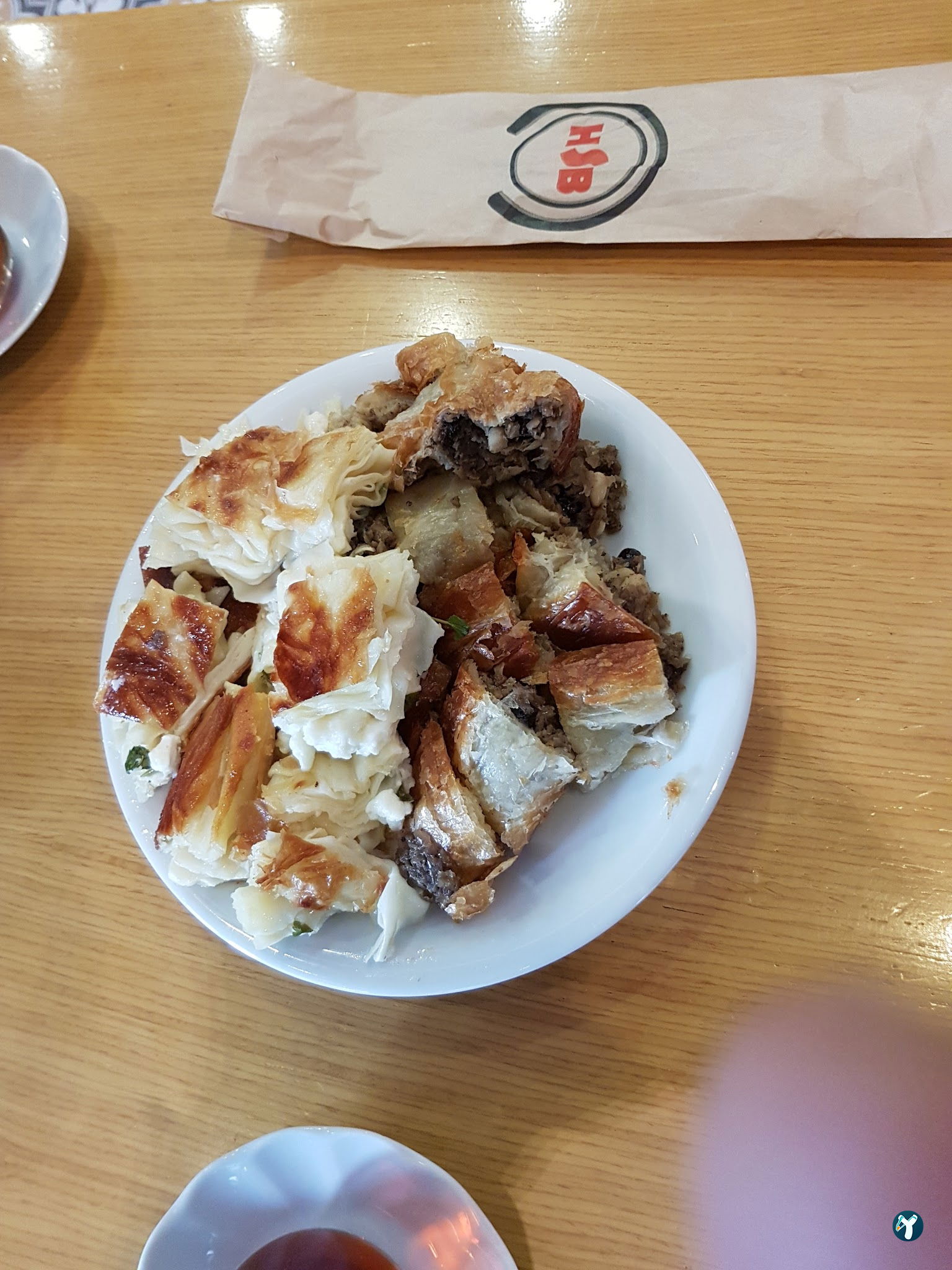 Hsb Sariyer Börekçi̇si̇ & Kahvalti
