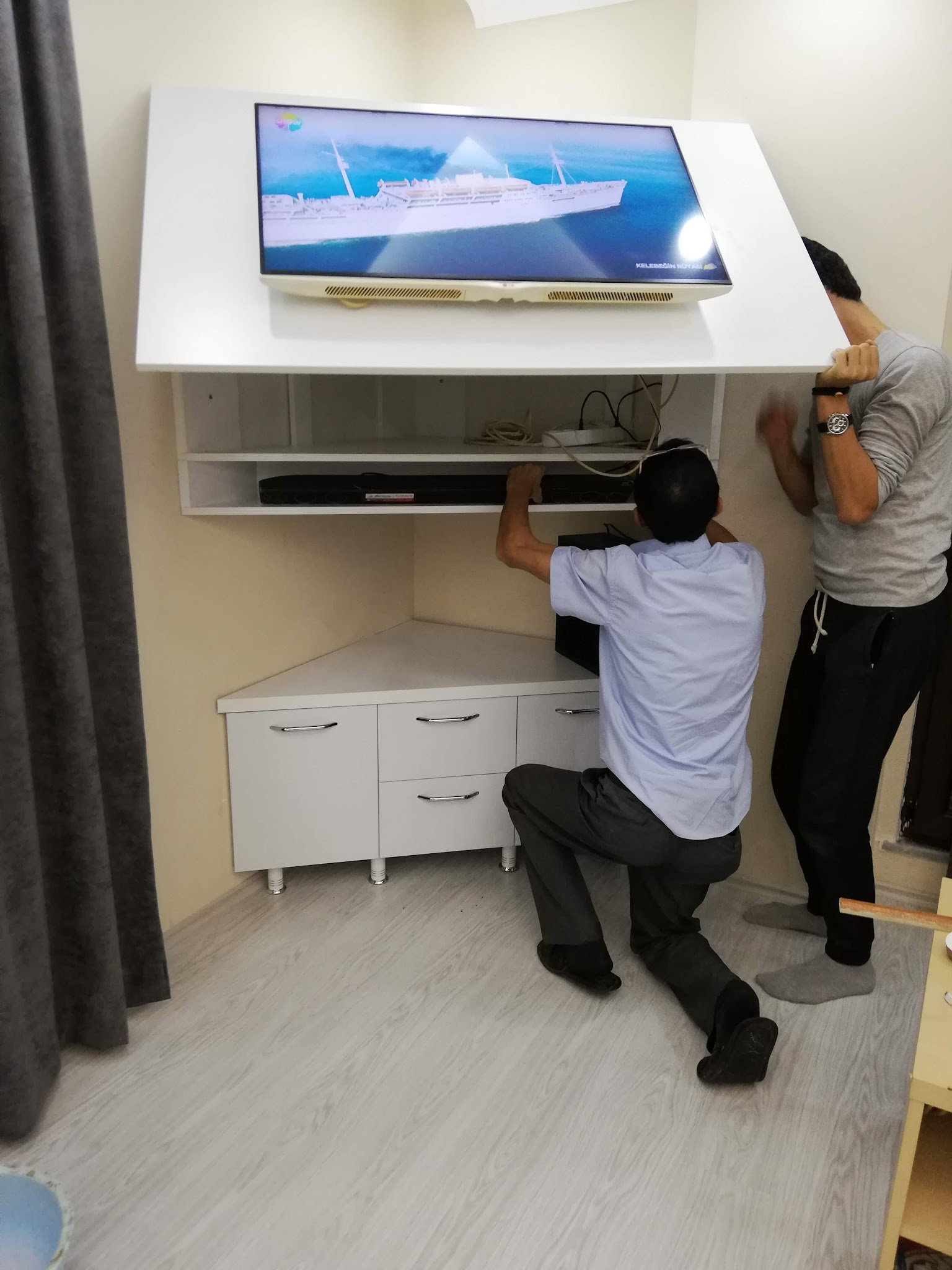Hsb Sariyer Börekçi̇si̇ & Kahvalti