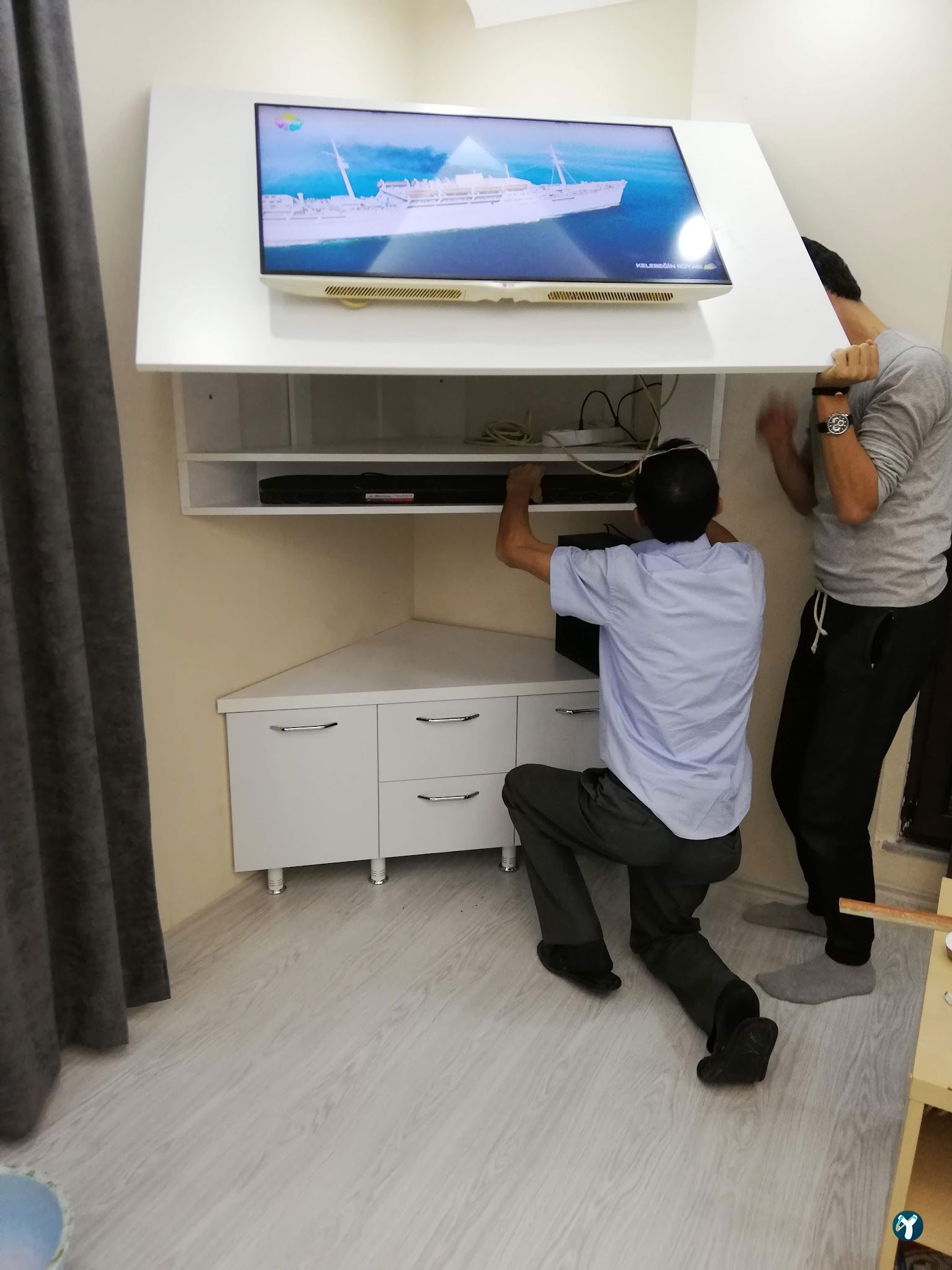 Hsb Sariyer Börekçi̇si̇ & Kahvalti
