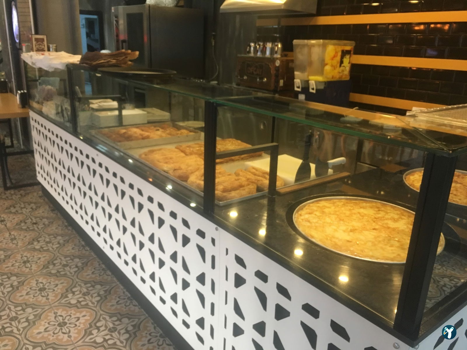 Hsb Sariyer Börekçi̇si̇ & Kahvalti