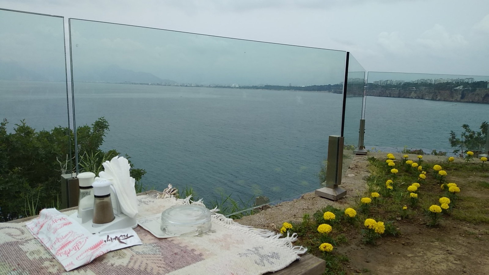 Deniz Cafe & Çay Bahçesi