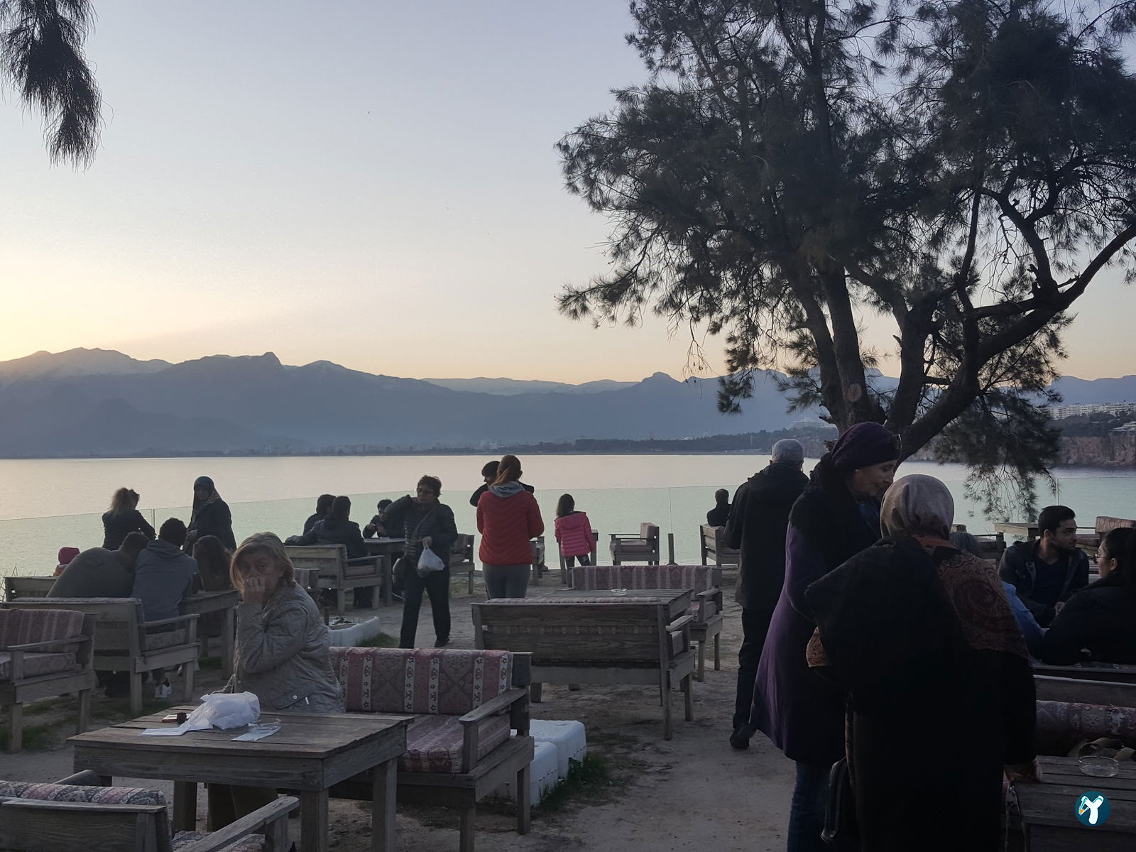 Deniz Cafe & Çay Bahçesi