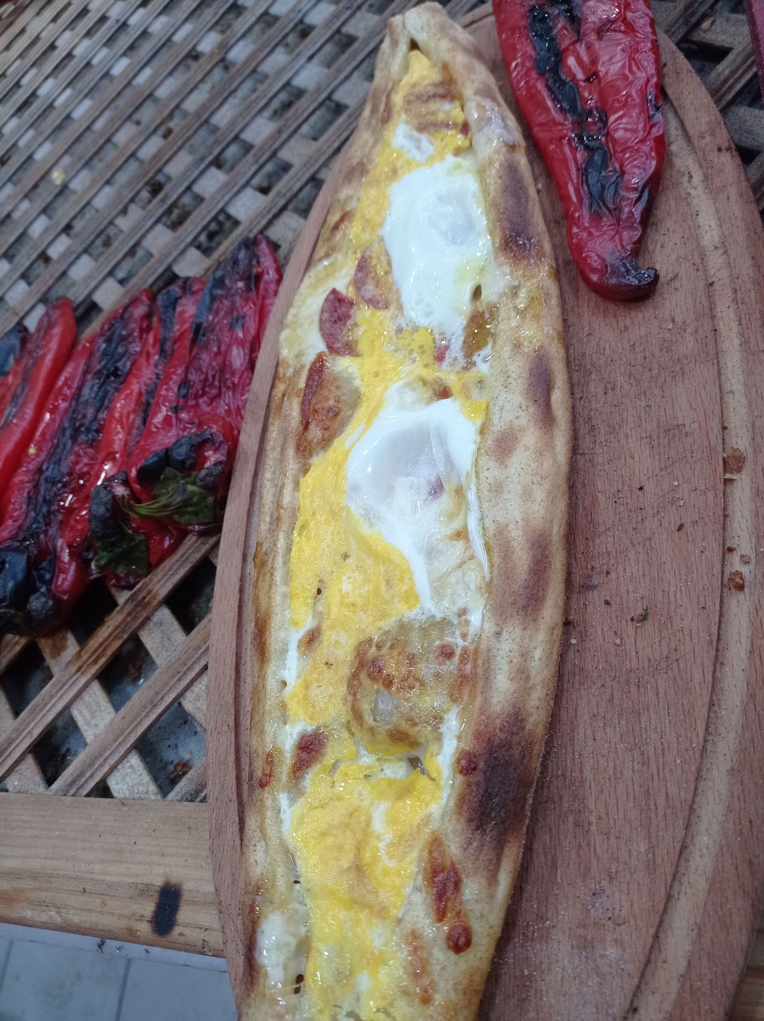 Hazar Pi̇de Lahmacun Döner