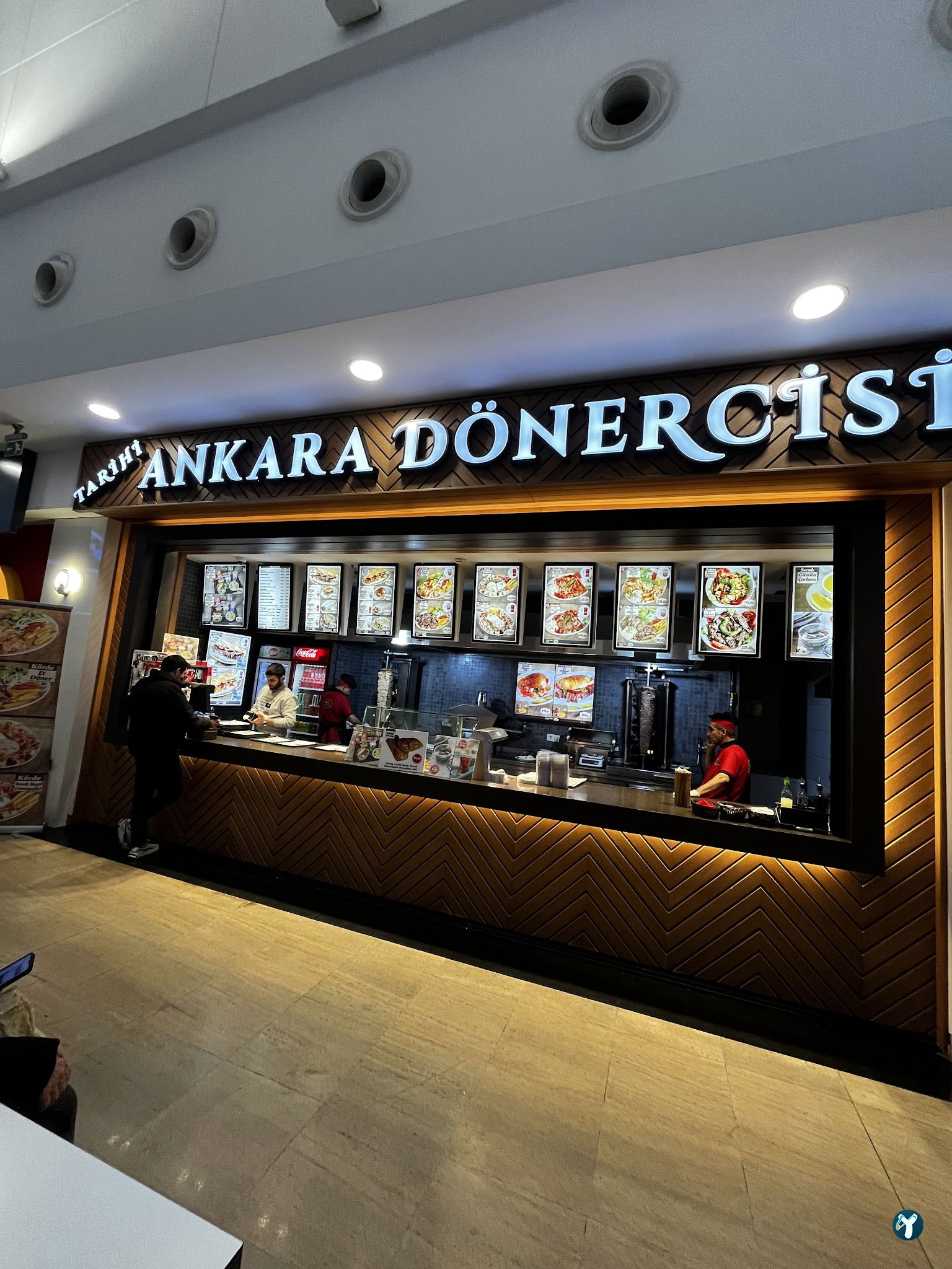Tari̇hi̇ Ankara Dönerci̇si̇ Armada
