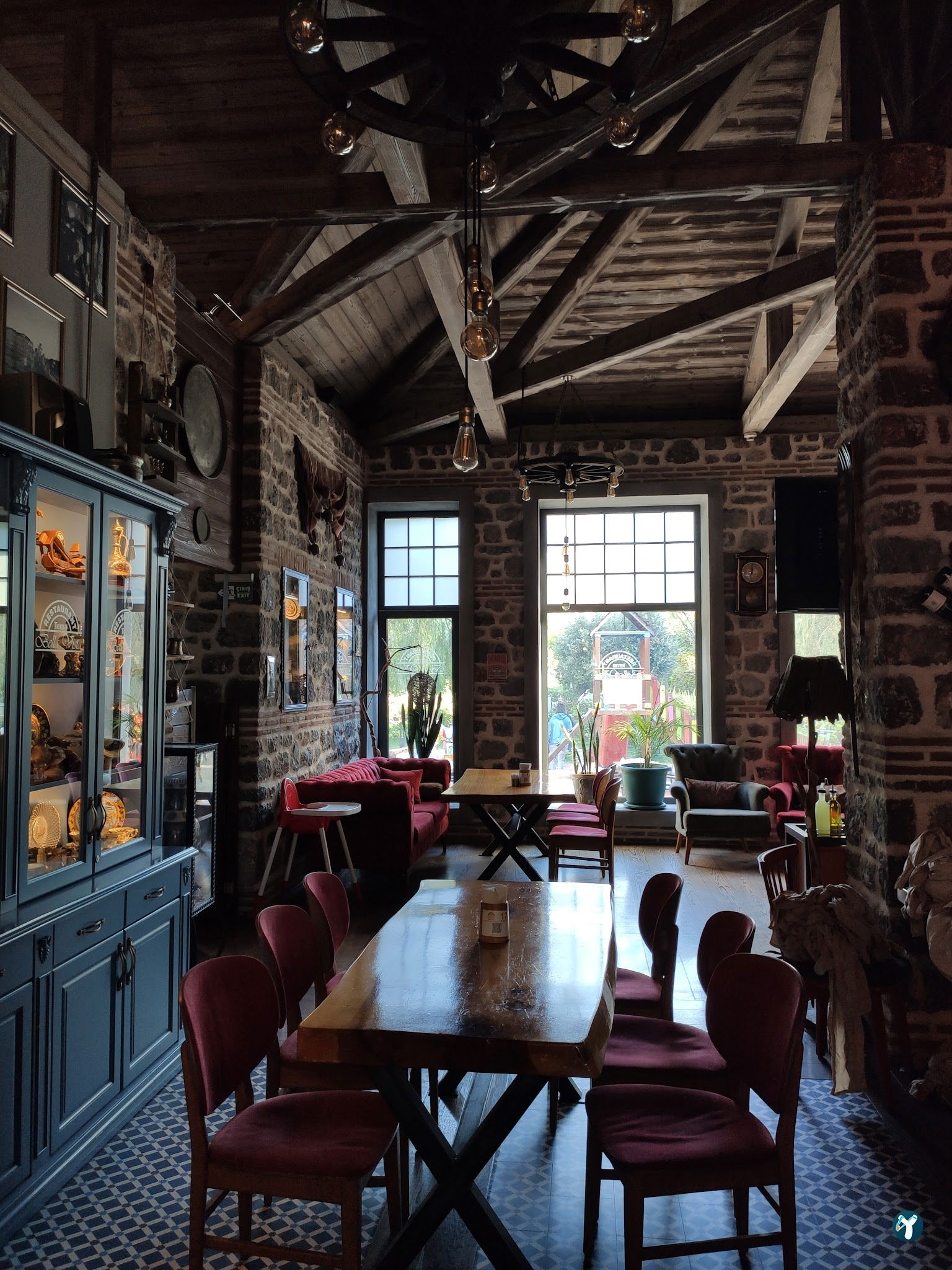 Tema Bella Vista Restaurant