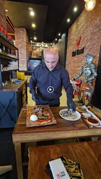Etçi Umut resimleri Etçi Umut resimleri