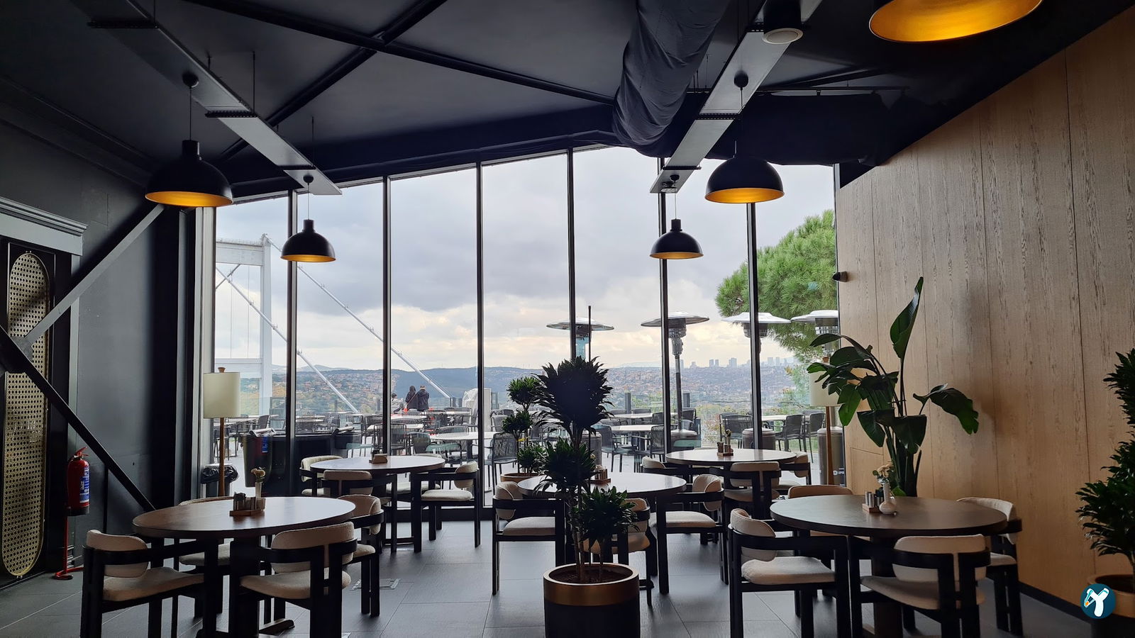 Tepe Restaurant Lounge