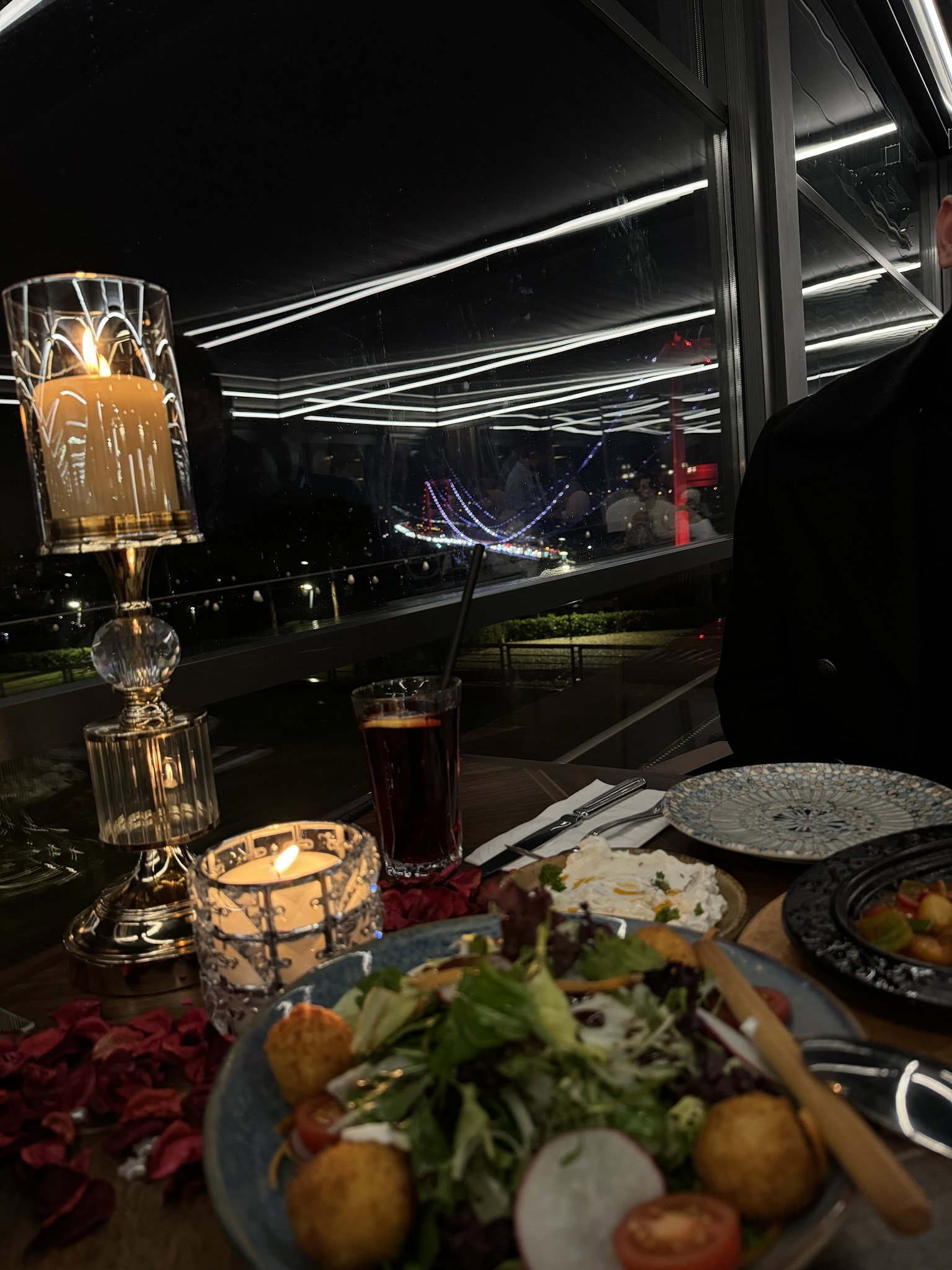 Tepe Restaurant Lounge